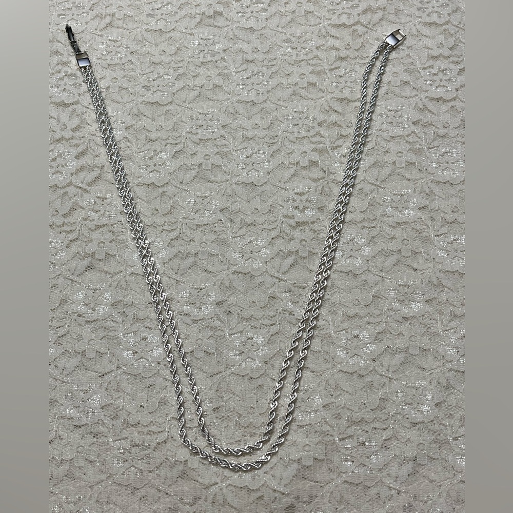 Napier/vintage, silver tone, 2-strand twisted necklace 18”